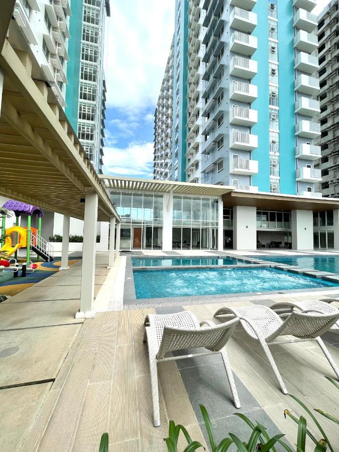 One Bedroom Condo Suite In Bacolod City Esterno foto